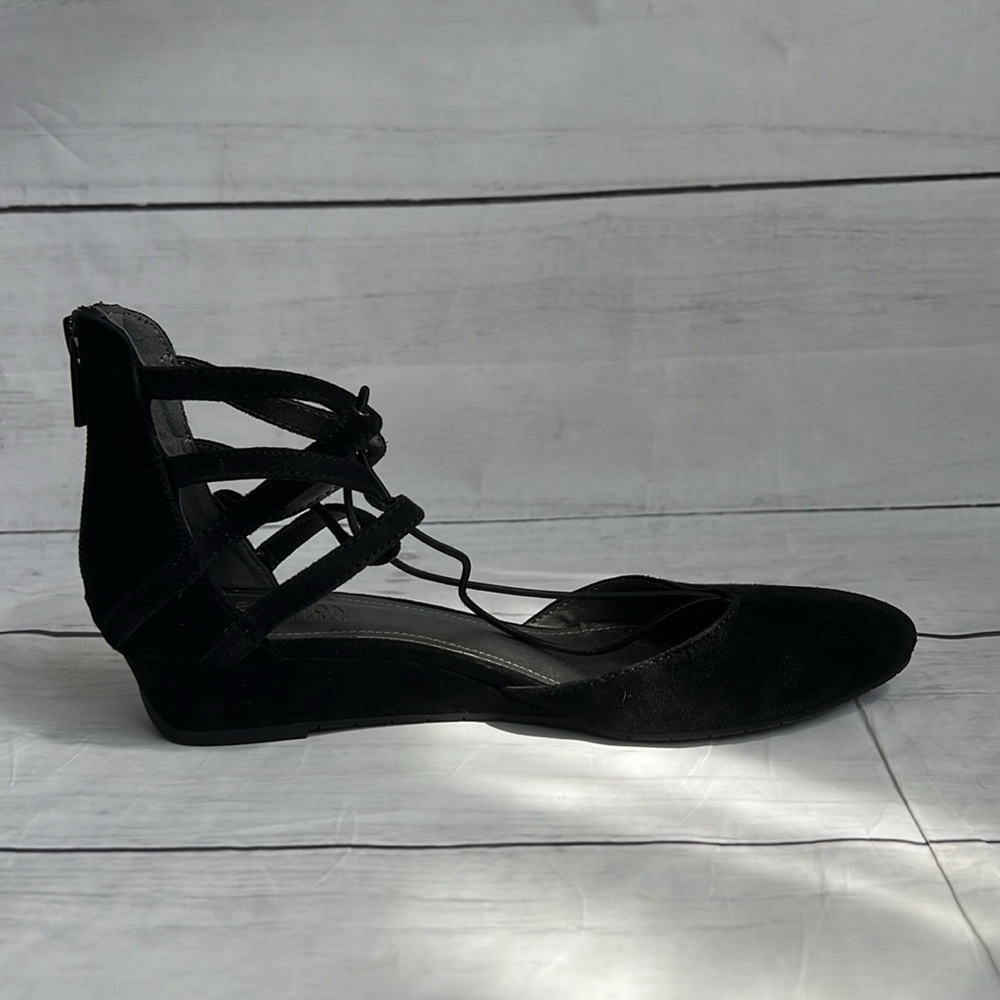 Reaction Kenneth Cole Black Heel With String Suede US 6.5 Med - Picture 4 of 10